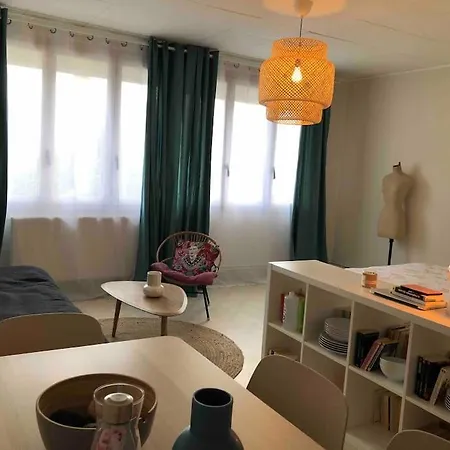Lägenhet Grand Avec Petite Vue *