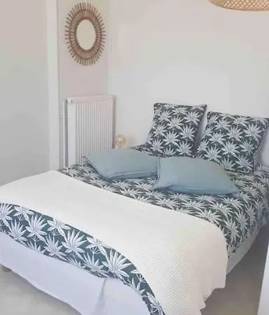 Grand Avec Petite Vue